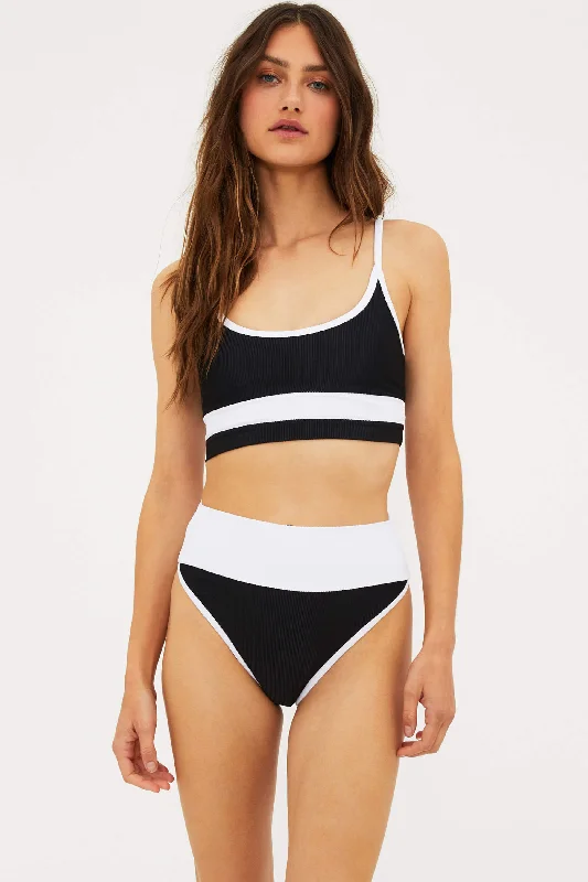 Printed bikini sets with geometric patterns at a promotional priceEva Top Black & White