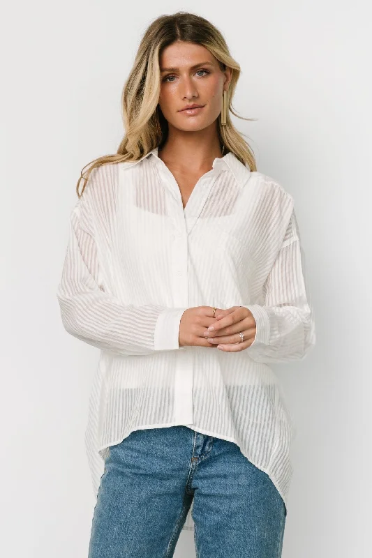 Seersucker - textured swimsuits on sale for a classic and preppy beach lookSheldon Striped Oversized Top | White Seersucker - textured swimsuits on sale for a classic and preppy beach lookSheldon Striped Oversized Top | White