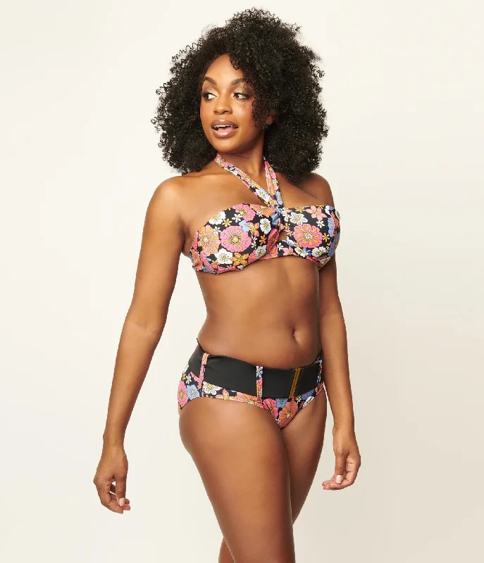Metallic bikini sets at a reduced price in gold or silver for a glamorous beach appearanceUnique Vintage Pink & Blue Floral Print Forever Glam Swim Top Metallic bikini sets at a reduced price in gold or silver for a glamorous beach appearanceUnique Vintage Pink & Blue Floral Print Forever Glam Swim Top