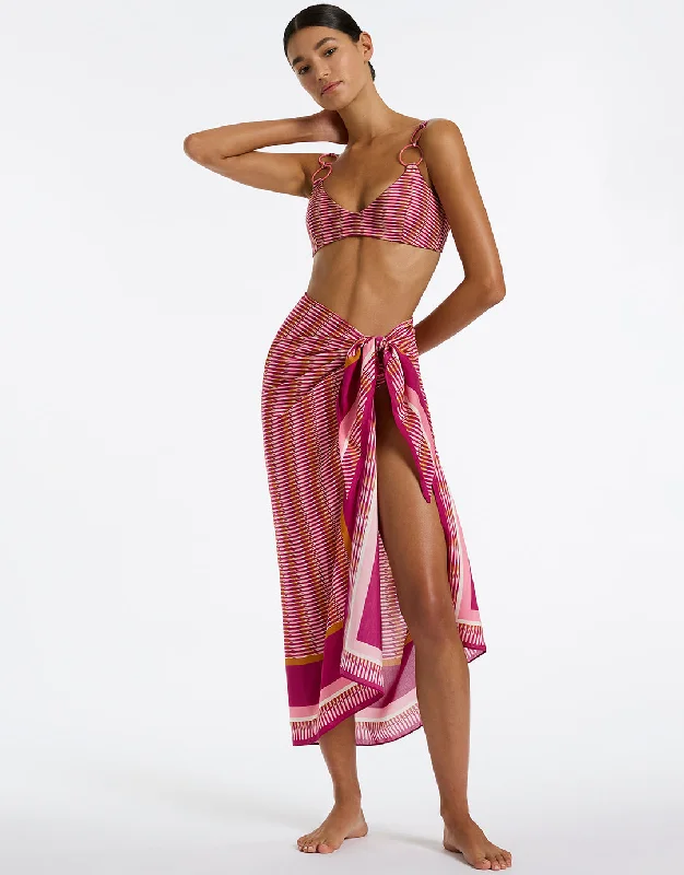 High waisted bikini bottoms with a wide waistband on special offerAlessia Geo Sarong High waisted bikini bottoms with a wide waistband on special offerAlessia Geo Sarong