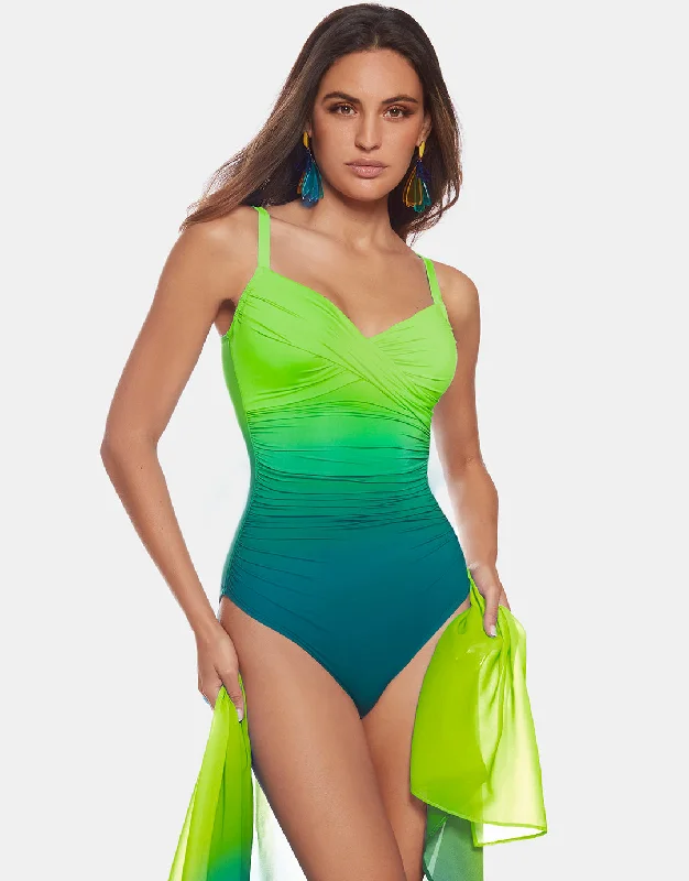 Embroidered bikini bottoms on sale in a geometric - floral design for a modern and feminine touchBrasil Underwired Wrap Swimsuit - Lima Embroidered bikini bottoms on sale in a geometric - floral design for a modern and feminine touchBrasil Underwired Wrap Swimsuit - Lima