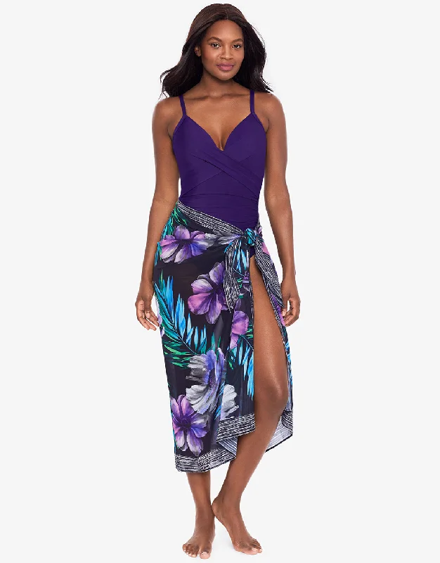 Tropical leaf print bikini sets on promotion for a summer - ready beach lookFlora Aura Pareo Tropical leaf print bikini sets on promotion for a summer - ready beach lookFlora Aura Pareo