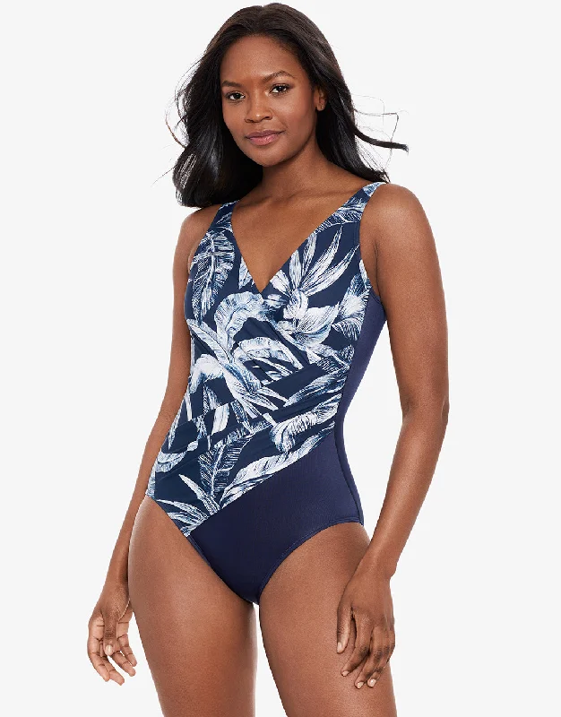 Animal print bikini bottoms on sale in cheetah or tiger patterns for a wild and trendy beach styleTropica Toile Oceanus Swimsuit - Navy White Animal print bikini bottoms on sale in cheetah or tiger patterns for a wild and trendy beach styleTropica Toile Oceanus Swimsuit - Navy White